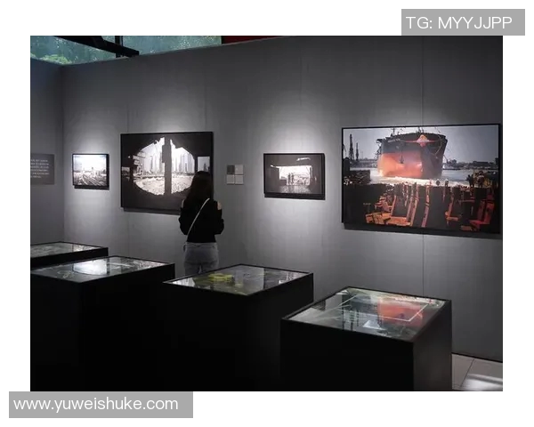 徐昕的艺术旅程:从传统到现代的跨越与探索 徐昕的艺术旅程:从传统到现代的跨越与探索